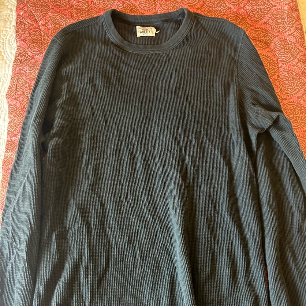 Gray longe sleeve waffle weave